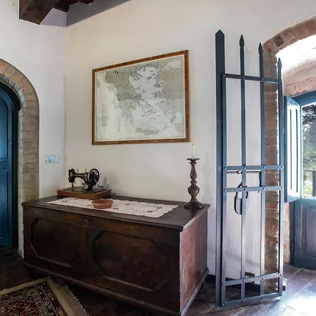 Torre Mediovale Dei Conti *
