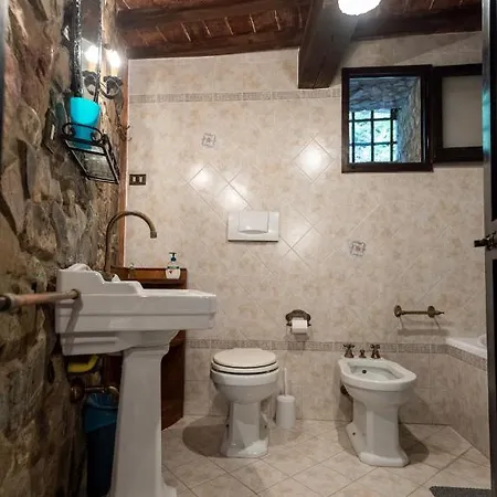 Torre Mediovale Dei Conti Villa Gambassi Terme