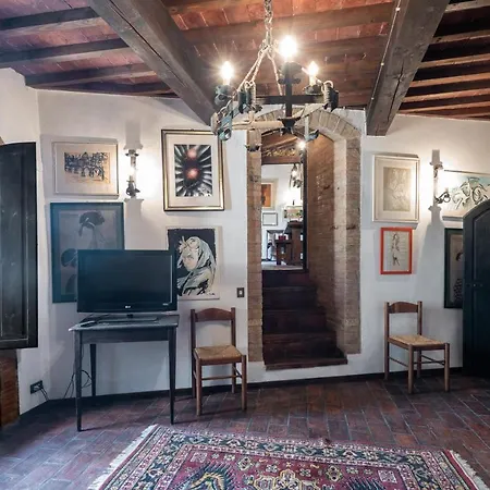 Torre Mediovale Dei Conti * Gambassi Terme