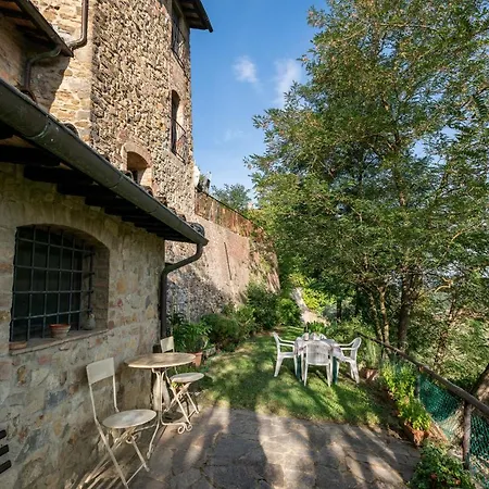 Torre Mediovale Dei Conti Villa Gambassi Terme